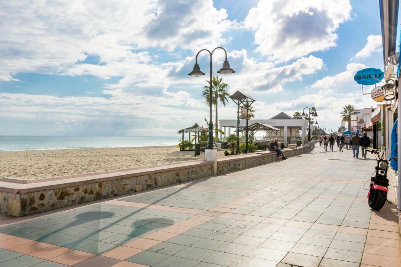 Sf Carihuela Luxury Suite Torremolinos Eksteriør billede